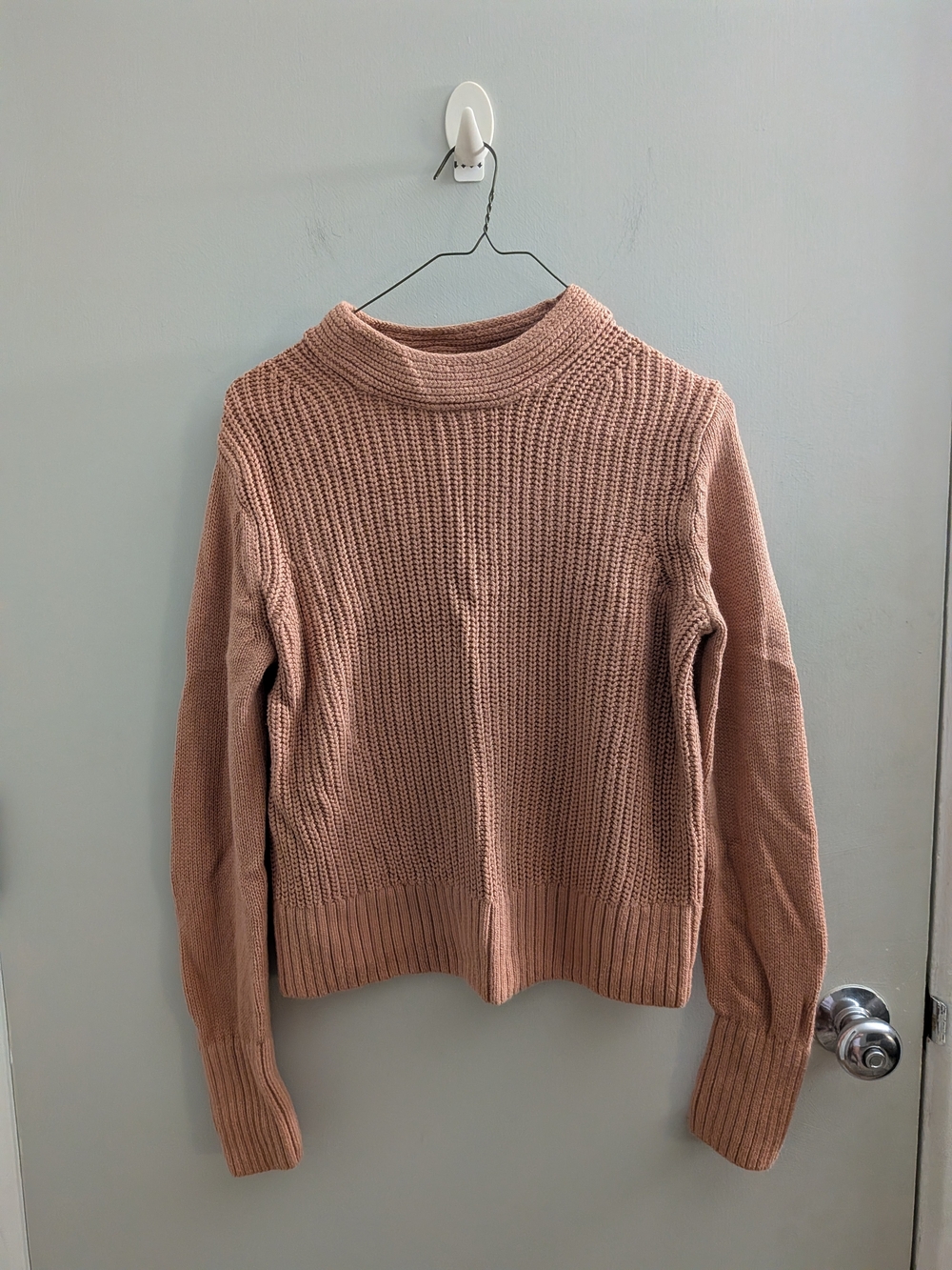 Banana Republic Dusty Rose Small Crewneck Sweater Thick Luxury Cozy Knitted EUC